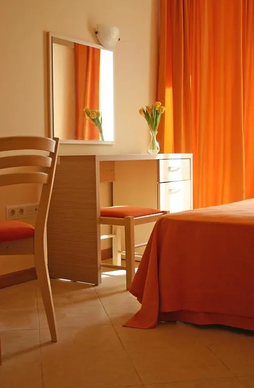 Ξενοδοχείο με διαμερίσματα Royal Sun Holiday Complex Σάνι Μπιτς